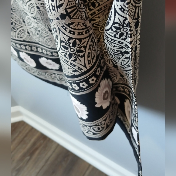 RIKKI J Geometric Floral Black Tan Maxi Skirt Womens Size 16 Boho Resortwear - Picture 6 of 7